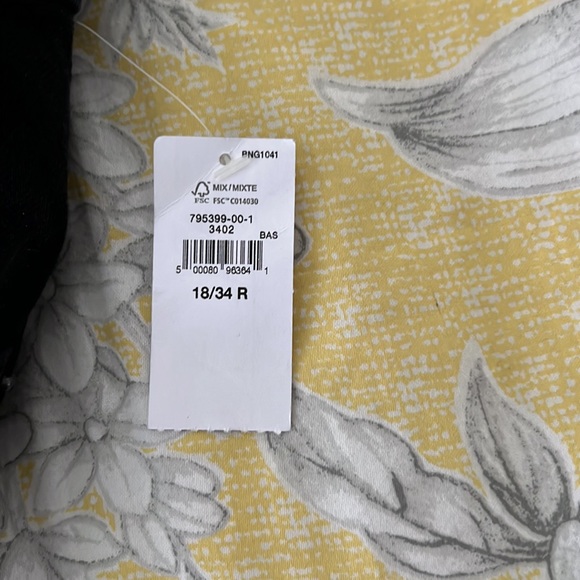 NWT Gap Mid Rise Vintage Slim Jeans with Washwell (Black) - Picture 5 of 8